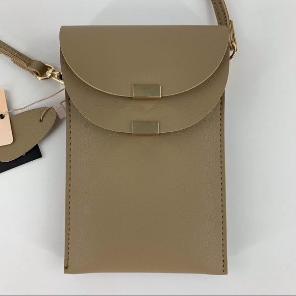 Mellow World NWT Taupe Cross Body Cell Phone Touchscreen Window Wallet Purse - Picture 3 of 14